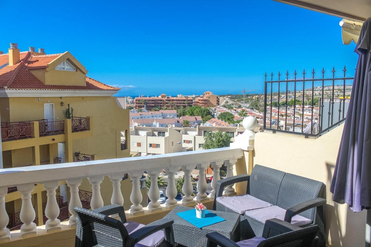 Castle Harbour Phoebe'S Flat Los Cristianos By Lovetenerife Экстерьер фото