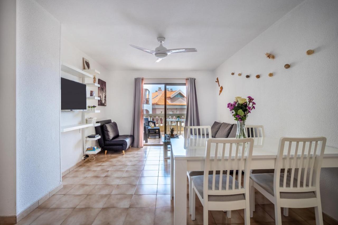 Castle Harbour Phoebe'S Flat Los Cristianos By Lovetenerife Экстерьер фото