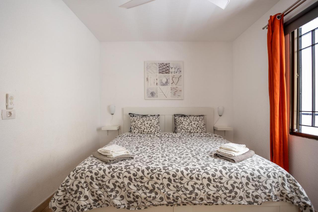 Castle Harbour Phoebe'S Flat Los Cristianos By Lovetenerife Экстерьер фото