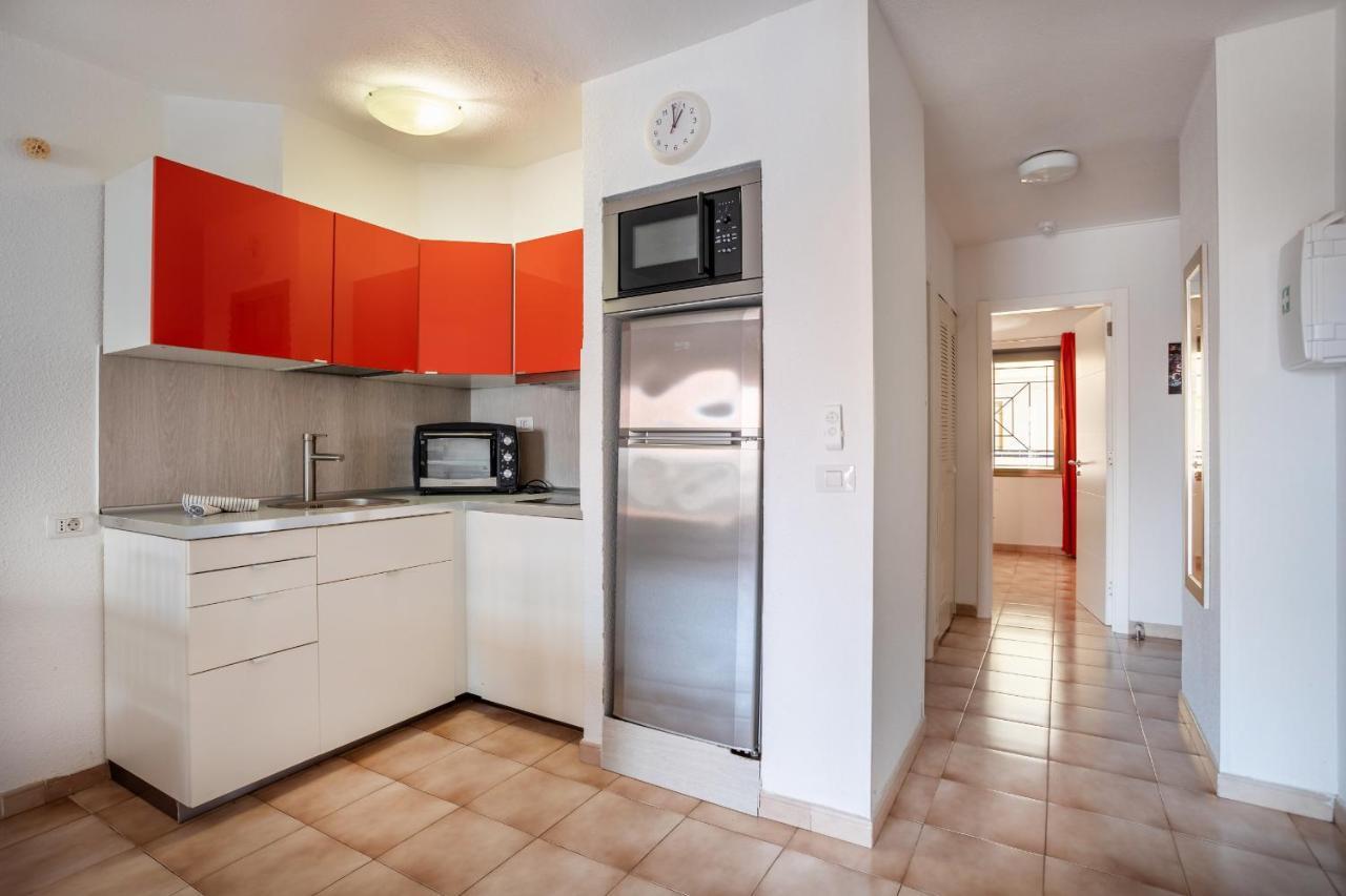 Castle Harbour Phoebe'S Flat Los Cristianos By Lovetenerife Экстерьер фото