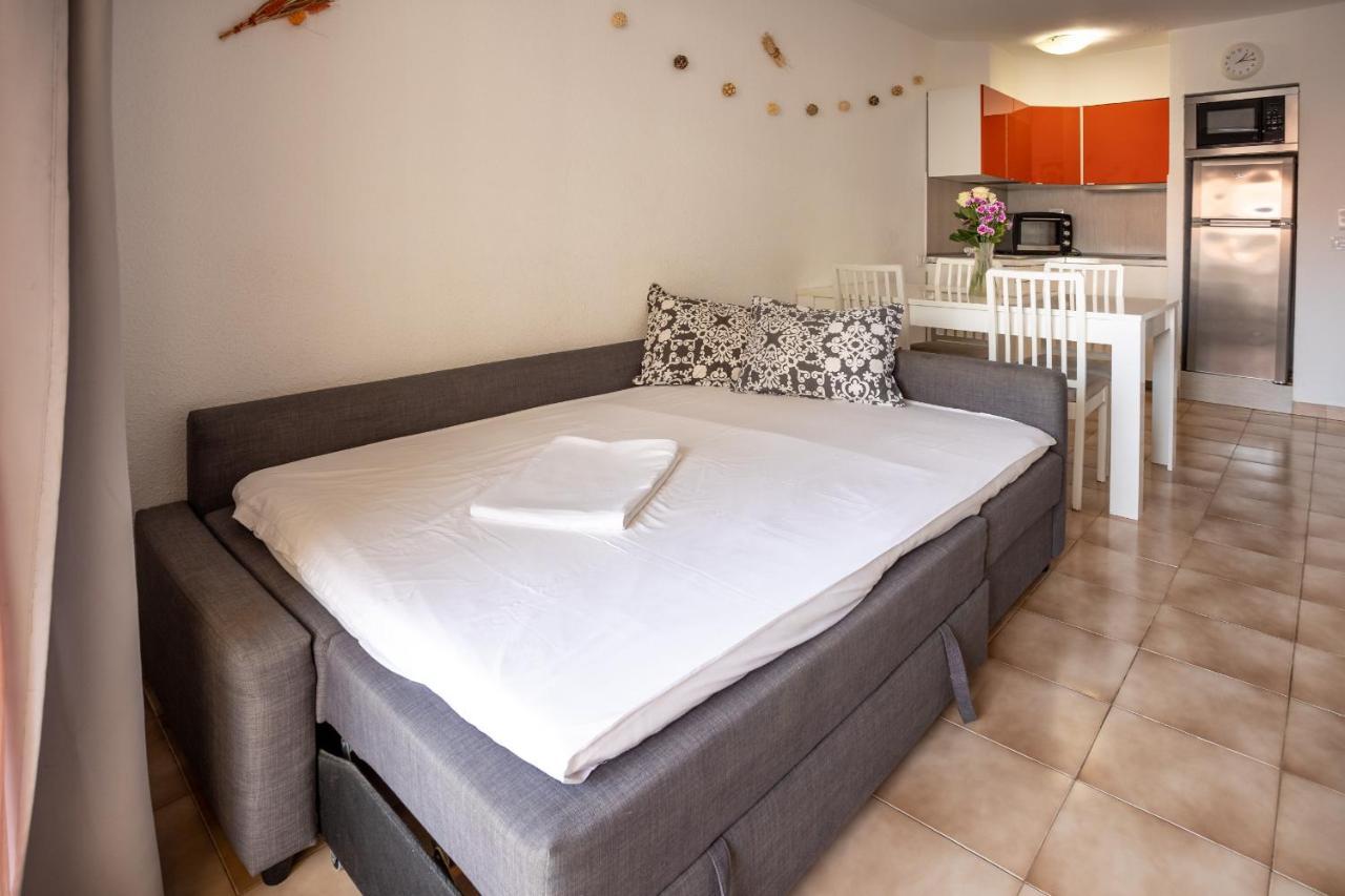 Castle Harbour Phoebe'S Flat Los Cristianos By Lovetenerife Экстерьер фото